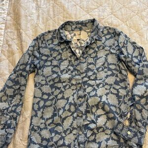 LOFT Blue and Cream Floral Button-Up Shirt